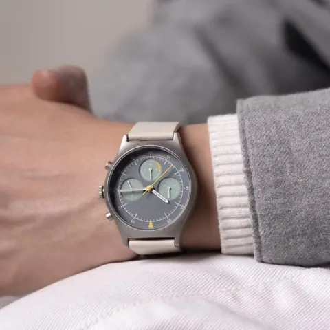 Men's Luxury Alloy Sport Quartz Watch With Leather Strap Chronograph Three Eye Dial Matte Finish Waterproof Wristwatch
