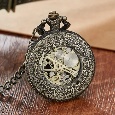 Montre de Poche Mécanique en Bronze Vintage Papillon Libellule Fleurs Gravées Cadran à Chiffres Romains pour Homme Femme Cadeau
