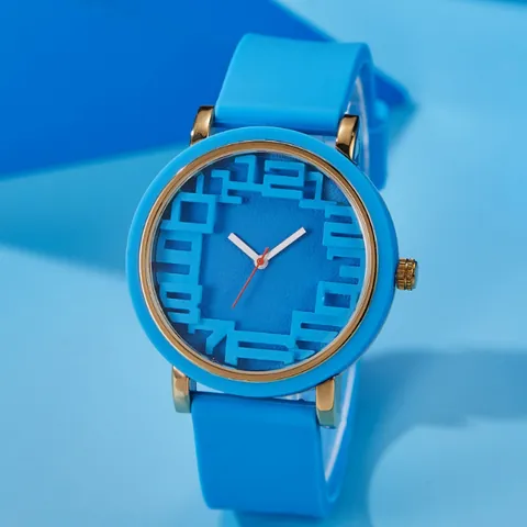 Montre à Quartz Minimaliste à la Mode Avec Chiffres en Relief 3D et Bracelet en Silicone Montre de Sport Décontractée Étanche
