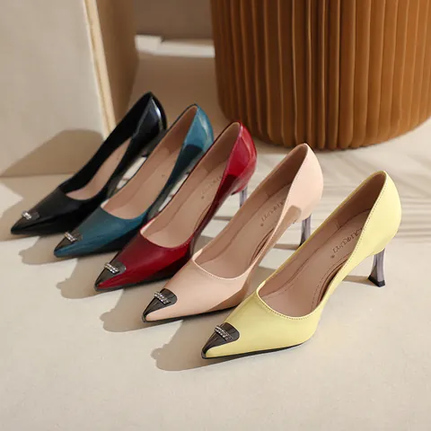 Scarpe col Tacco Alto in Pelle Verniciata da Donna Eleganti Décolleté con Fibbia in Strass a Punta a Spillo per Ufficio Festa