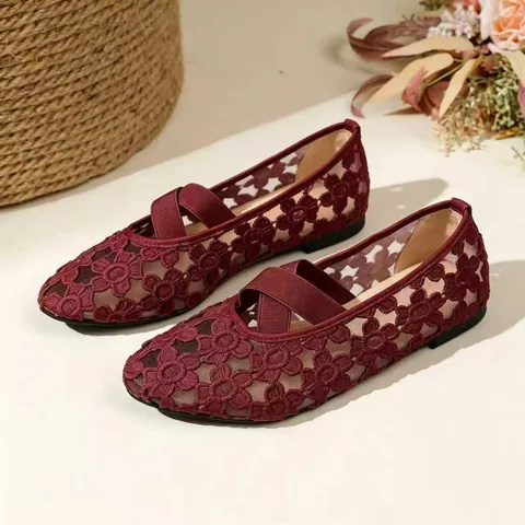 Chaussures Plates Mary Jane en Dentelle Maille Brodée pour Femmes Respirantes Fleur Sangle Croisée Décontracté Navettage Léger Grande Taille Été