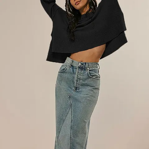 Women Round Neck Bell Sleeve Knit Sweater Casual Loose Pullover Top Solid Color Long Sleeve Jumper For Autumn Winter