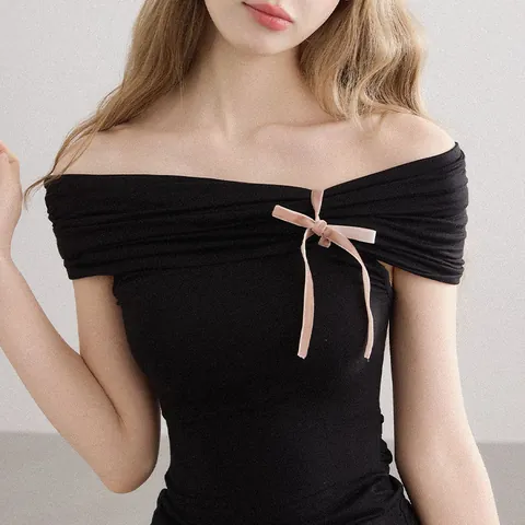 Off-The-Shoulder Black Top With Pink Bow And Bubble Skirt Top And Bottom Sweet Summer Skirt Set For Women