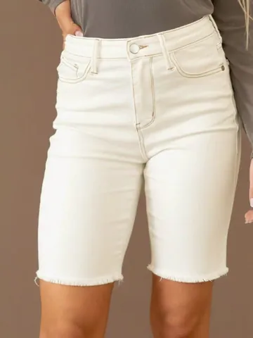 Women White High Waisted Denim Bermuda Shorts Fringed Raw Hem Casual Comfortable Stretch Jean Shorts Retro Fashion Summer Bottom