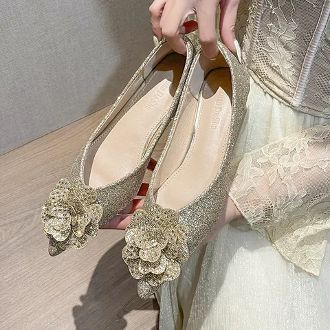Women's Elegant Pointed Toe Flat Wedding Shoes Sparkly Glitter Bridal Single Shoes With 3D Rhinestone Flower Party Dress Shoes
