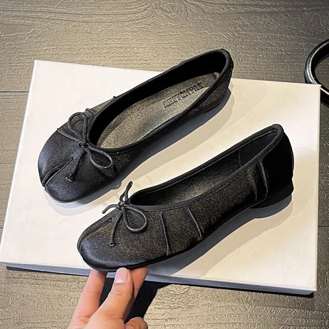 Women's Satin Split Toe Ballet Flats Elegant Bow Tabi Style Flat Shoes Square Toe Shallow Mouth Single Shoes For Ladies