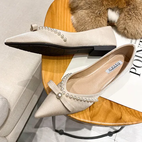 Elegant Women Pointed Toe Flat Shoes Satin Bow Artificial Pearl Ballet Flats Gentle Style Wanwan Pumps For Daily Party Wedding