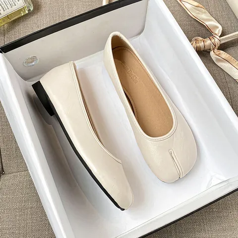 Women's Minimalist Microfiber Leather Split Toe Tabi Flats Ballet Style Slip On Shallow Mouth Comfortable Flat Shoes For Women