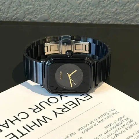 GUOU Montre à Quartz Carrée pour Femmes Luxe Mode Bracelet en Acier Allié Montre-Bracelet Étanche Minimaliste avec Boîte Cadeau