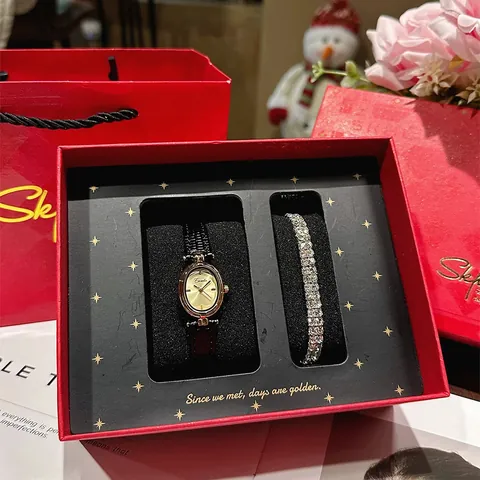 Montre Vintage en Or pour Femme Bracelet en Strass Coffret Cadeau Luxe Ovale Quartz Bracelet en Cuir Cadeau de la Saint-Valentin