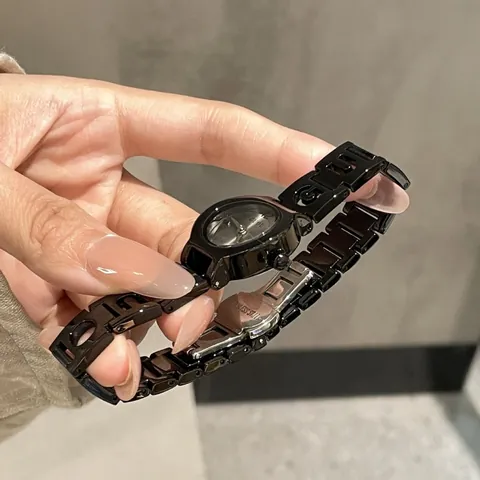 GUOU Women's Luxury Quartz Watch Fashion Hollow Alloy Steel Band Sweet Cool Style Lady Wristwatch Mineral Glass Mirror