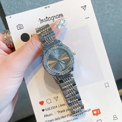 IBSO Reloj de Cuarzo de Lujo para Mujer Correa de Aleación Plateada Bisel con Diamantes de Imitación Elegante Reloj para Oficina