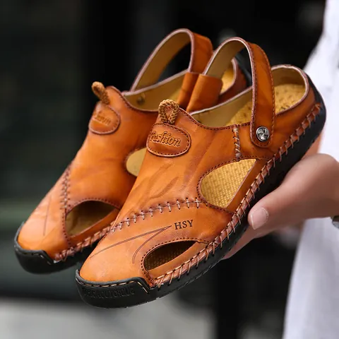 Men Leather Closed Toe Sandals Hand-Stitched Outdoor Beach Shoes Breathable Casual Non-Slip Summer Footwear