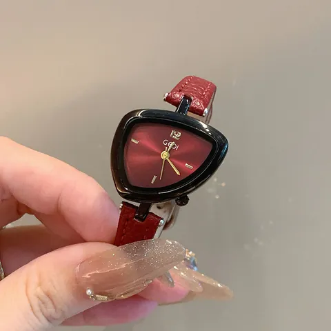 Women Fashion Watch Irregular Triangle Design Alloy Case Microfiber Leather Strap Mineral Glass Quartz Wristwatch
