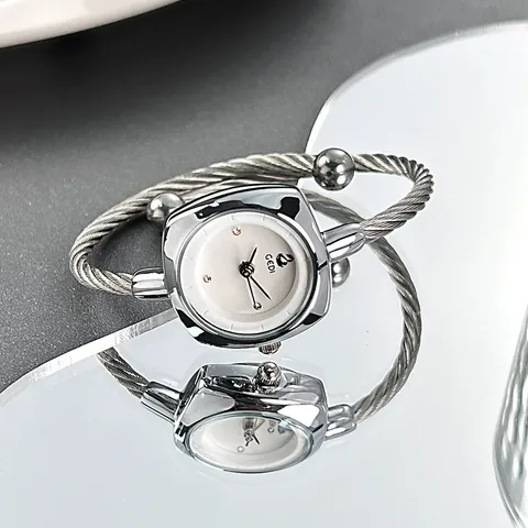 Women Bangle Watch Quartz Metal Cable Twist Strap Rhinestone Swan Dial Fashion Minimalist Jewelry Wristwatch