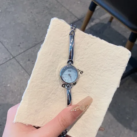 Women Quartz Watch Minimalist Delicate Round Dial Bangle Bracelet Watch Fashion Korean Style Rhinestone Alloy Wristwatch