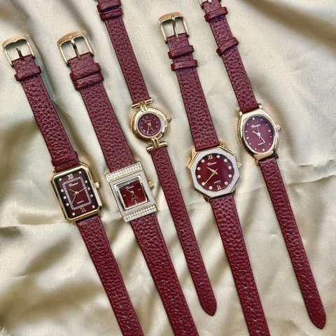 Vintage Angola Red Women's Quartz Watch Fashion Leather Strap Small Dial Gold Alloy Case Rhinestone Accents French Style Wristwatch