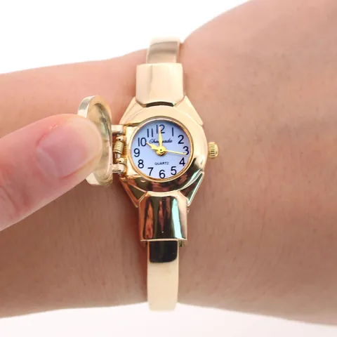 Women Fashion Bangle Watch Rhinestone Inlaid Flip Cover Alloy Quartz Wristwatch For Daily Banquet Party Jewelry Gift