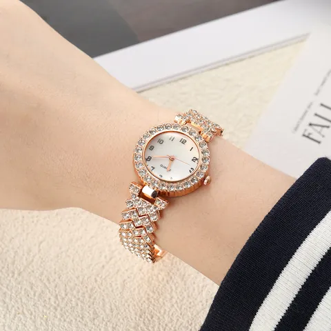 Luxury Women Quartz Watch Fashion Rhinestone Bracelet Watch Zinc Alloy Round Dial Bracelet Watch For Women Gift Jewelry