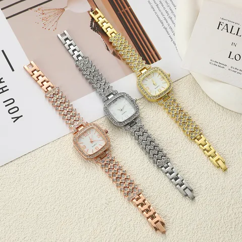 Fashion Square Rhinestone Alloy Quartz Women Bracelet Watch Roman Pattern Steel Band Small Dial Luxury Analog Wristwatch