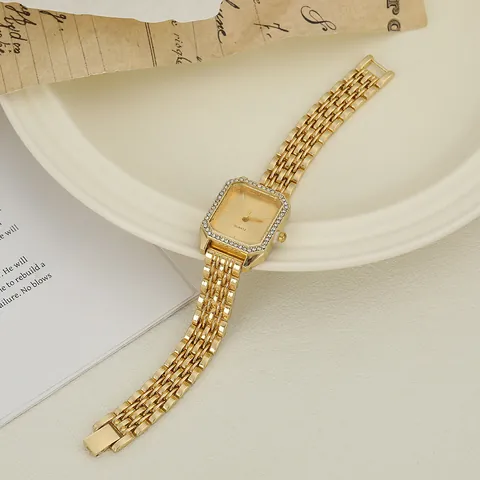 Elegant Square Ladies Quartz Watch Luxury Rhinestone Bezel Alloy Steel Band Fashion Women Wristwatch Bracelet Watch