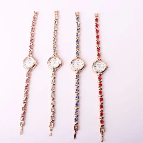 Women Fashion Bracelet Watch Elegant Rose Gold Small Round Dial Heart Rhinestone Inlaid Quartz Wristwatch For Lady Gift Jewelry