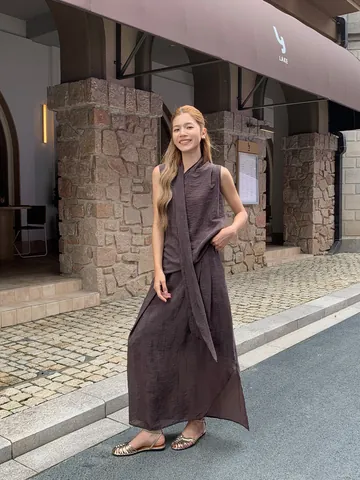 Women Irregular Pleated Skirt Asymmetric Design High Waist Midi Skirt Cotton Blend Casual Minimalist Summer Bottoms