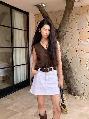Women's V-Neck Knit Mesh Patchwork Vest Cotton Paper Yarn Single Breasted Sleeveless Top Lightweight Breathable Outerwear