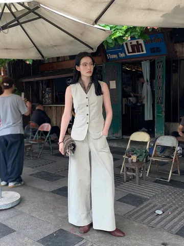 Women Old Money Style Minimalist Cotton Blend Wide Leg Pants High Waist Loose 3D Pocket Casual Full Length Trousers