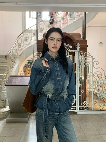 Giacca Camicia in Jeans Sfumata Retrò per Donna Vita Stretta Con Cintura Workwear Capispalla Manica Lunga Bottone Top