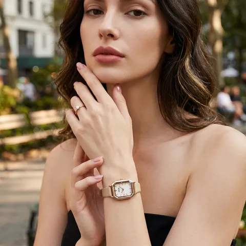 Vintage Square Dial Quartz Watch For Women Rose Gold Rhinestone Inlaid Waterproof Leather Strap Rectangular Wristwatch Casual Gift
