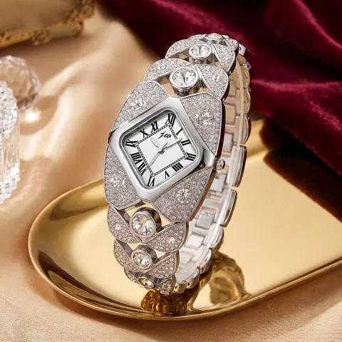 Luxury Women Rhinestone Quartz Watch Zinc Alloy Rhombus Dial Bangle Strap Roman Numerals Bracelet Watch For Ladies Fashion