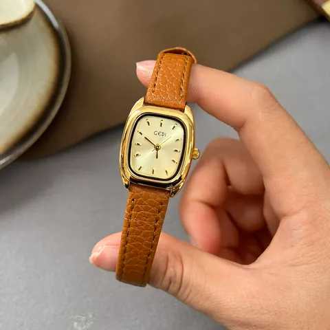 Orologio al Quarzo GEDI da Donna Vintage Quadrato Minimalista Cassa in Lega di Zinco Cinturino in Ecopelle Impermeabile 3ATM