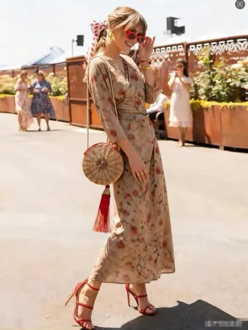 Moerbeizijde Bedrukte Wikkel Maxi Jurk V-hals Lange Mouwen Spaanse Stijl Niche Bloemen Resort Vakantie Jurk Voor Dames