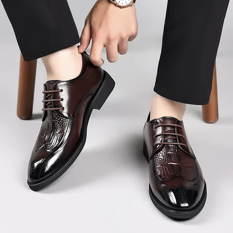 Scarpe in Pelle Formali da Uomo Business Stile Britannico Intaglio Brogue Motivo Coccodrillo Stringate Oxford Derby per Matrimonio Banchetto