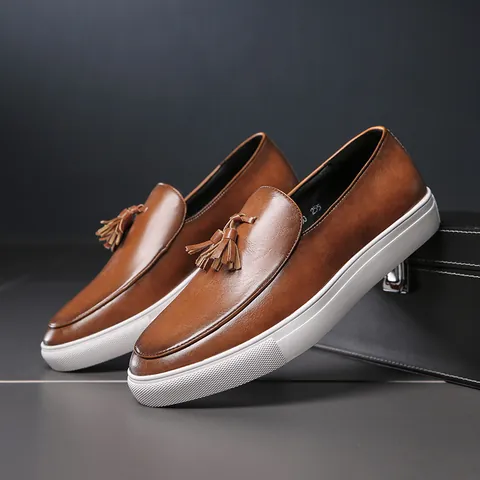 Men Business Casual Tassel Loafers Faux Leather Board Shoes Slip-on Flat Loafers For Men Fashion Cowhide Grain Monk Strap Shoes