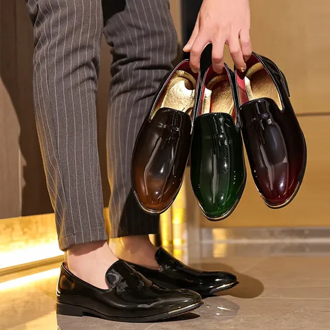 Men Gradient Patent Leather Loafers Slip-on Formal Business Dress Shoes With Metal Toe Detail High Gloss Office Wedding Loafers