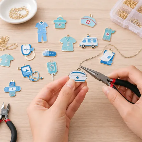 Medizinische Serie Legierung Emaille Charms Blau Krankenschwester Hut Krankenwagen Spritze Stethoskop Anhänger Für DIY Ohrring Armband Schmuckherstellung Zubehör