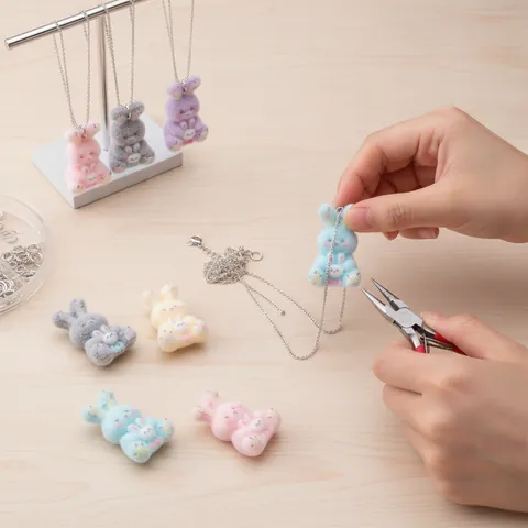 Pendentifs Lapin Mère Enfant en Résine Flocage Mignons Breloques Lapin Longues Oreilles Accessoires Sac Porte-Clés DIY Bijoux