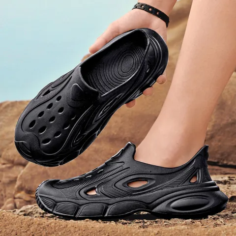 Summer Men's Clogs Fashion Hollow Out EVA Sandals Thick Sole Anti-Slip Beach Wading Shoes Outdoor Casual Garden Clogs For Men