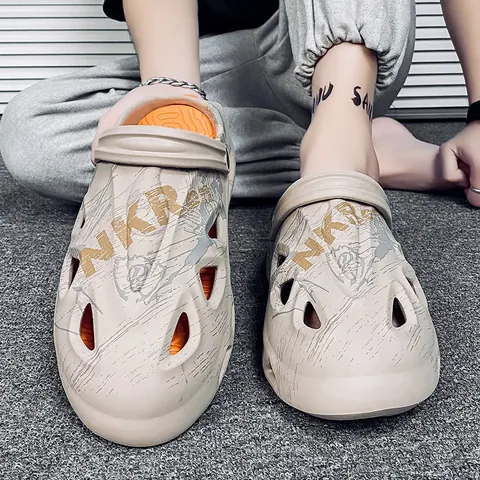 Men Fashion Color Block Garden Clogs Summer Outdoor Beach Sandals Thick Sole Breathable Slip-on Graffiti Casual Water Shoes