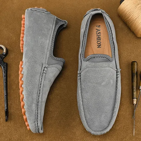 Mocassini Homme Style Britannique en Suède de Porc Chaussures de Conduite Décontractées Respirantes Couleur Unie