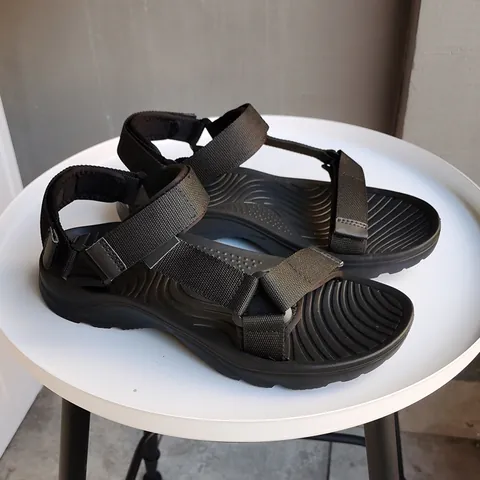 Sandali da Spiaggia All'aperto Traspiranti Leggeri con Velcro Sandali Sportivi Casual per Uomo Donna Scarpe Estive