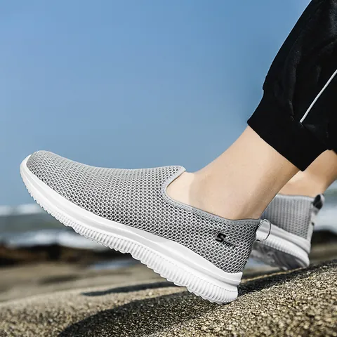 Men Women Breathable Mesh Slip On Walking Shoes Casual Lightweight Sport Sneakers Outdoor Fashion Comfort Loafers Flat Soft Sole Shoes