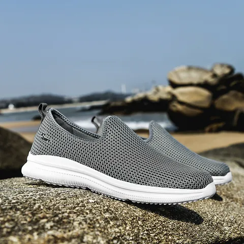 Men Women Breathable Mesh Slip On Walking Shoes Casual Lightweight Sport Sneakers Outdoor Fashion Comfort Loafers Flat Soft Sole Shoes