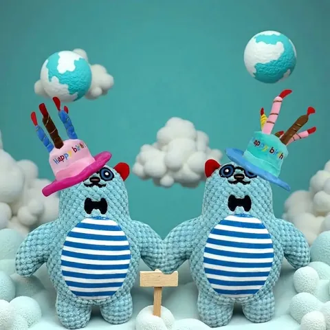 Squeaky Plush Dog Toy Bite Resistant Teeth Cleaning Interactive Stuffed Animal Cartoon Bear Birthday Hat Cake Shape Pet Toy