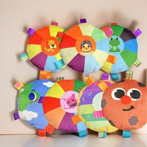 Jouet Frisbee en Peluche pour Chien avec Sifflement pour Mâcheurs Agressifs Jouet de Dentition Interactif avec Étiquettes en Ruban Motif Animal pour Chiens