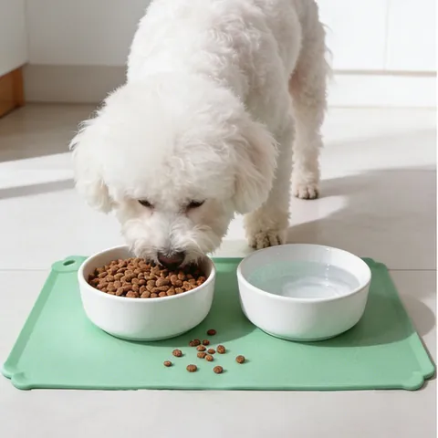 Mantel de Silicona para Alimentación de Mascotas Antideslizante Impermeable Perro Gato Mantel Individual Antiderrames Tapete para Cuenco Con Agujero