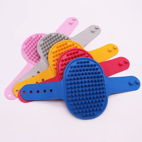 Morbida Spazzola da Bagno in Silicone per Animali Con Cinturino Regolabile Massaggiatore per Cani Gatti Pulizia Toelettatura Pettine Accessori Doccia