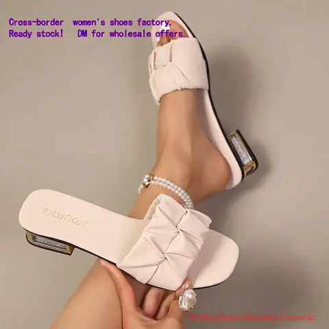 Dames Grote Maat Geplooid PU Leer Sandalen Vierkante Teen Strass Lage Blokhak Elegante Mode Slippers Schoenen